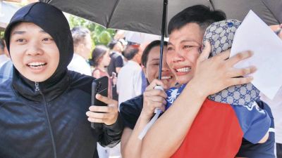 Đi về phía bình minh từ những bước chân trở về của người mãn hạn tù
