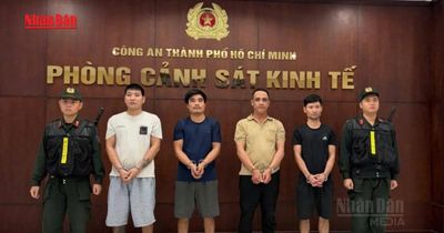 [Video] Khởi tố 4 bị can sản xuất hơn 1.000 tấn giá đỗ ngâm hóa chất cấm