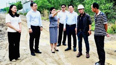 Hỏng đường do thi công dự án trọng điểm ở Long Thành