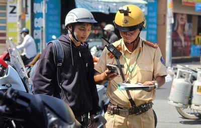 CSGT TPHCM tăng cường xử lý học sinh vi phạm giao thông trong kỳ nghỉ hè