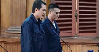 TPHCM: Lừa nạn nhân 'đánh đề' giùm, 2 bị cáo lãnh 24 năm tù