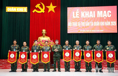 Xạ thủ Quân khu 5 tranh tài bắn tỉa