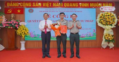 Đồng chí Trần Đình Hoàng giữ chức Phó Trưởng Thi hành án dân sự TPHCM