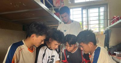Hai 'bông hoa' nghị lực nơi biên viễn xa xôi