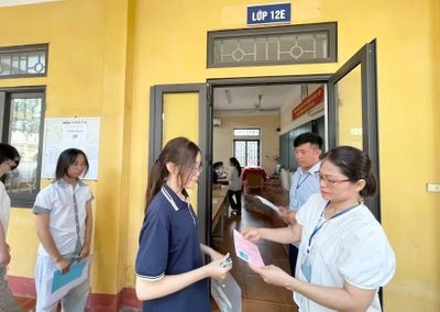 Đề Toán thi vào lớp 10 Phú Thọ ghi điểm nhờ tính thực tiễn và phân hóa rõ nét