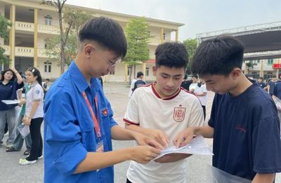 Gợi ý đáp án môn Toán Kỳ thi vào tuyển sinh vào lớp 10 ở Phú Thọ