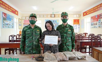 Bắt giữ đối tượng tàng trữ trái phép vật liệu nổ