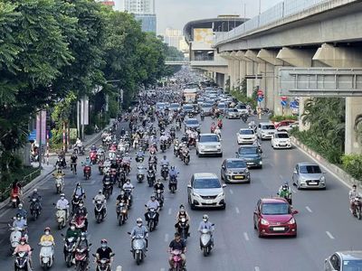 Trung tướng Nguyễn Thanh Tùng: Đề nghị thành phố đặt hàng doanh nghiệp sản xuất xe điện chở hàng