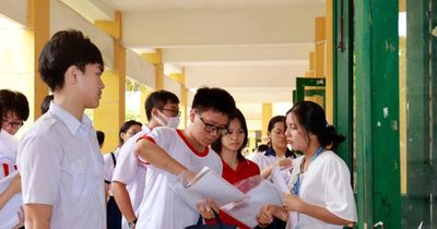 Đề thi chuyên Vật lý lớp 10 của TPHCM sai sót