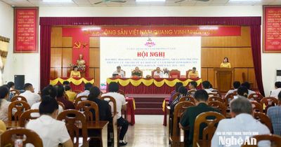 Phó Chủ tịch Thường trực HĐND tỉnh tiếp xúc cử tri phường Cửa Lò