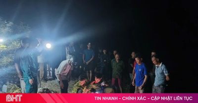 4 người trong một gia đình đuối nước khi chèo thuyền, tắm sông