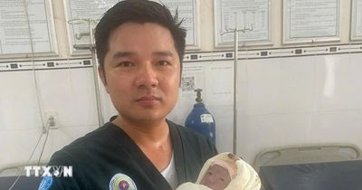 An Giang: Sản phụ sinh con trên xe được quân y cấp cứu kịp thời