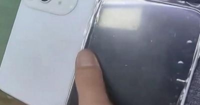 Rò rỉ ảnh thực tế mẫu thử iPhone màn hình gập