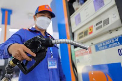 Thủ tướng yêu cầu tăng cường kiểm tra, giám sát thị trường xăng dầu