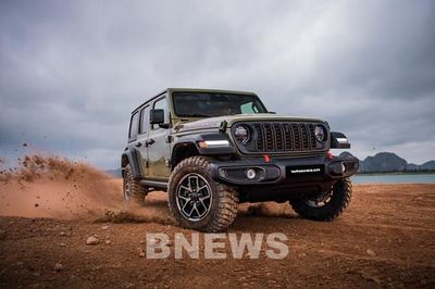 Chi tiết SUV địa hình Jeep Wrangler nâng cấp toàn diện vừa về Việt Nam