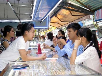 Giá bạc hôm nay: Bạc Phú Quý, DOJI, Ancarat giảm bao nhiêu?