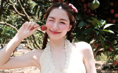 Loại rau rẻ bèo giúp Hòa Minzy sở hữu làn da mịn màng, trắng sứ