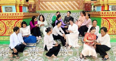 Phụ nữ Cần Thơ bảo vệ nền tảng tư tưởng của Đảng - Bài cuối: Dùng thực tiễn đập tan luận điệu xuyên tạc