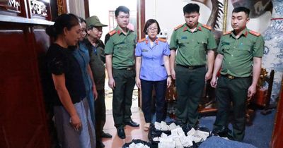 Bắt 3 đối tượng nữ bòn rút hàng tỷ đồng tiền công đức ở Đền Kỳ Cùng
