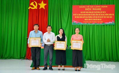 Xã Long Định: Nâng cao hiệu quả phục vụ Nhân dân