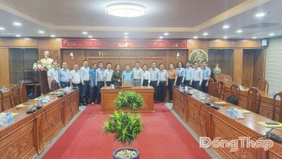 Đồng chí Phan Văn Thắng gặp gỡ Đoàn đại biểu dự Đại hội đại biểu toàn quốc Hội Nông dân Việt Nam lần thứ IX