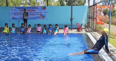 Nhiều lớp dạy bơi miễn phí cho trẻ em ở Gia Lai
