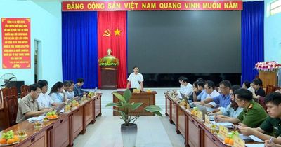 Phó Chủ tịch UBND tỉnh Nguyễn Hữu Quế làm việc với phường Thống Nhất