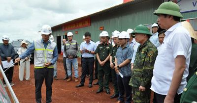 Bí thư Tỉnh ủy Gia Lai kiểm tra tiến độ thi công trường phổ thông nội trú liên cấp ở xã biên giới