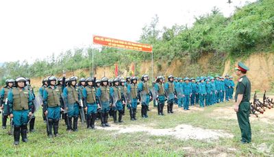 Kiểm tra công tác huấn luyện dân quân tự vệ