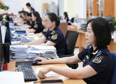 Hải quan hướng dẫn thực thi ngay thủ tục mới theo Nghị quyết số 19/2026/NQ-CP, đưa các chủ trương cải cách vào thực tiễn