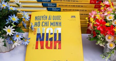 Ra mắt sách ảnh 'Nguyễn Ái Quốc - Hồ Chí Minh với nước Nga'