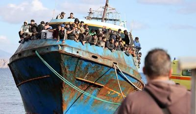 EU đạt thỏa thuận cứng rắn nhất lịch sử về người di cư