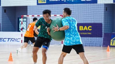 Quả bóng vàng futsal Việt Nam bất ngờ tái xuất chỉ sau 2 tháng giải nghệ