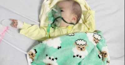 Cháu bé sơ sinh bị bỏ rơi cùng lời nhắn nghẹn lòng của người mẹ: 'Không còn cách nào khác...'