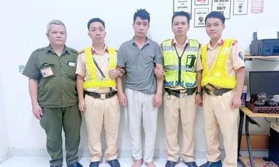 CSGT Đồng Nai chặn bắt tên trộm đang trên đường tẩu thoát bằng xe khách