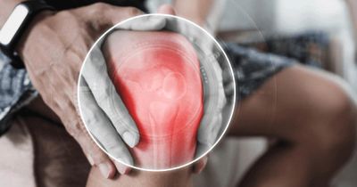 Không phải leo cầu thang, đây mới là 3 thói quen âm thầm 'bào mòn' đầu gối sau tuổi 50