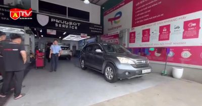 Kiểm tra doanh nghiệp kinh doanh phụ tùng ô tô, phát hiện hàng trăm sản phẩm nghi giả nhãn hiệu