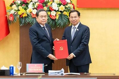 Bộ Chính trị chỉ định đồng chí Lê Quang Mạnh kiêm nhiệm Phó Bí thư Đảng ủy Quốc hội