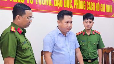 Giám đốc bán lỗ thuốc bảo vệ thực vật để chiếm đoạt hơn 3,5 tỉ đồng