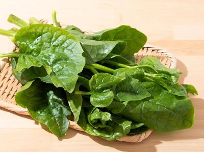 Tại sao nói 'nghèo rớt mồng tơi'?