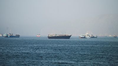 Mỹ âm thầm mở đường qua eo biển Hormuz