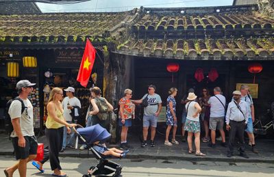 Từ 'mến khách' đến chuẩn phục vụ quốc tế