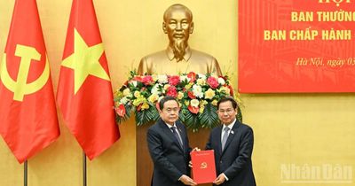 [Ảnh] Bí thư Đảng ủy Quốc hội, Chủ tịch Quốc hội chủ trì Hội nghị Ban Thường vụ, Ban Chấp hành Đảng bộ Quốc hội