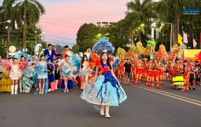 Carnival Sắc màu biển đảo