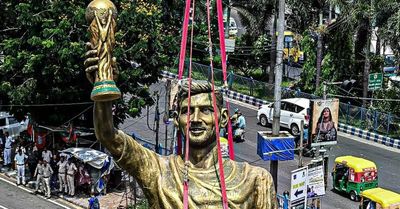 Tượng Lionel Messi bị tháo dỡ tại Ấn Độ