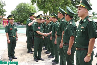 Đoàn kiểm tra số 3 tiếp tục kiểm tra toàn diện công tác Biên phòng 6 tháng đầu năm 2026 tại Đồn Biên phòng cửa khẩu quốc tế Thường Phước