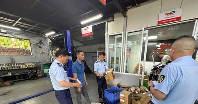 Quản lý thị trường Hà Nội phát hiện hơn 800 phụ tùng ô tô có dấu hiệu giả mạo nhãn hiệu nổi tiếng