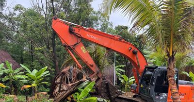 Cưỡng chế tháo dỡ khu du lịch trái phép trên đỉnh núi ở Phú Quốc