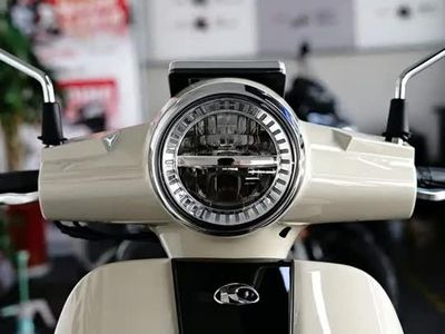 Xe tay ga trang bị màn hình TFT 8 inch, phanh ABS và TCS, giá gần 51 triệu đồng