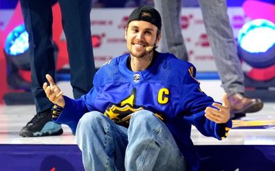 Chiếc Cadillac trong MV tỷ view của Justin Bieber được đấu giá vì mục đích đặc biệt